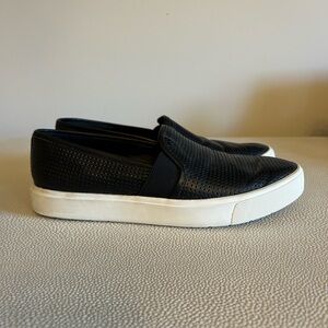 VINCE Perforated Leather Blair Sneakers | Black Size 6